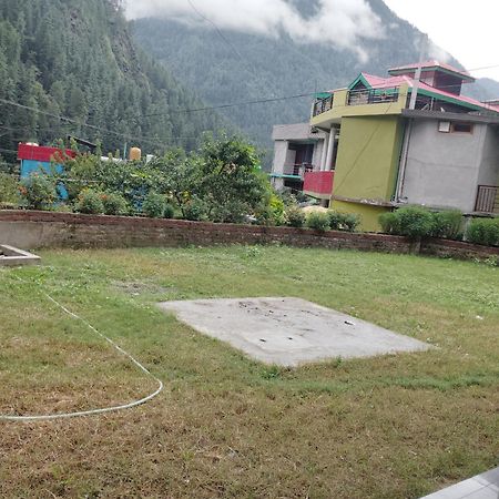 Dog N Hill Hotell Kasol Eksteriør bilde