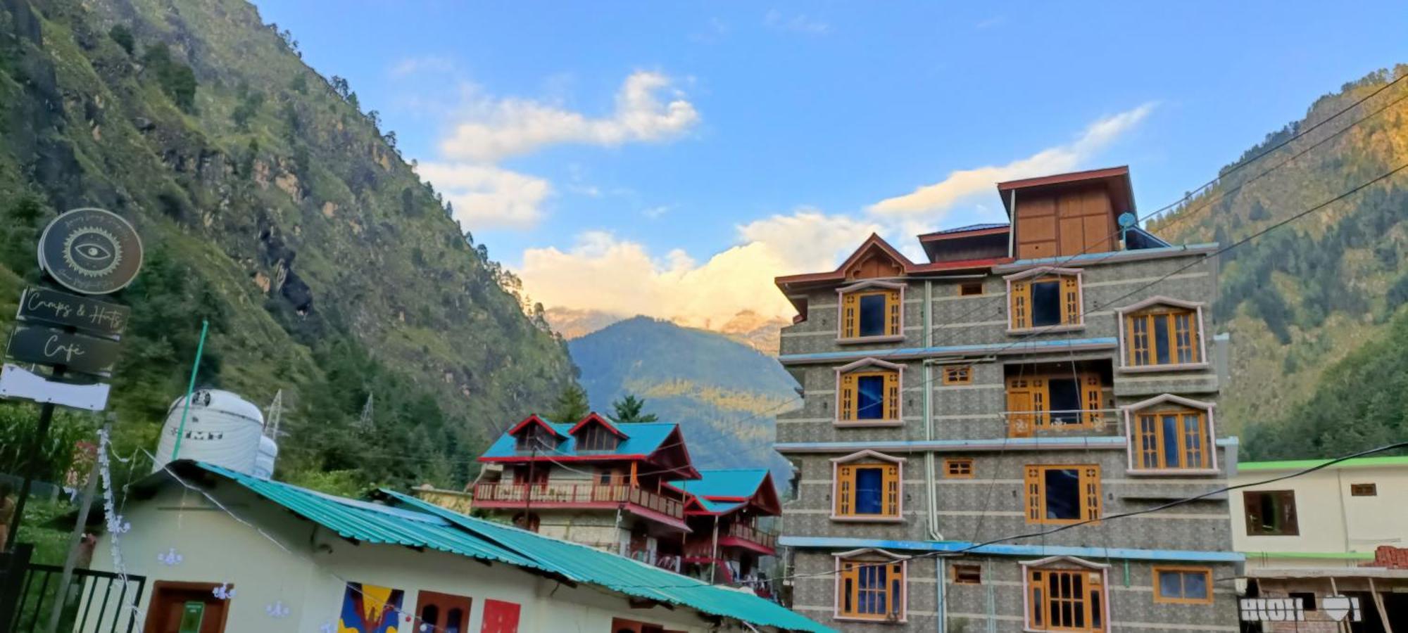 Dog N Hill Hotell Kasol Eksteriør bilde