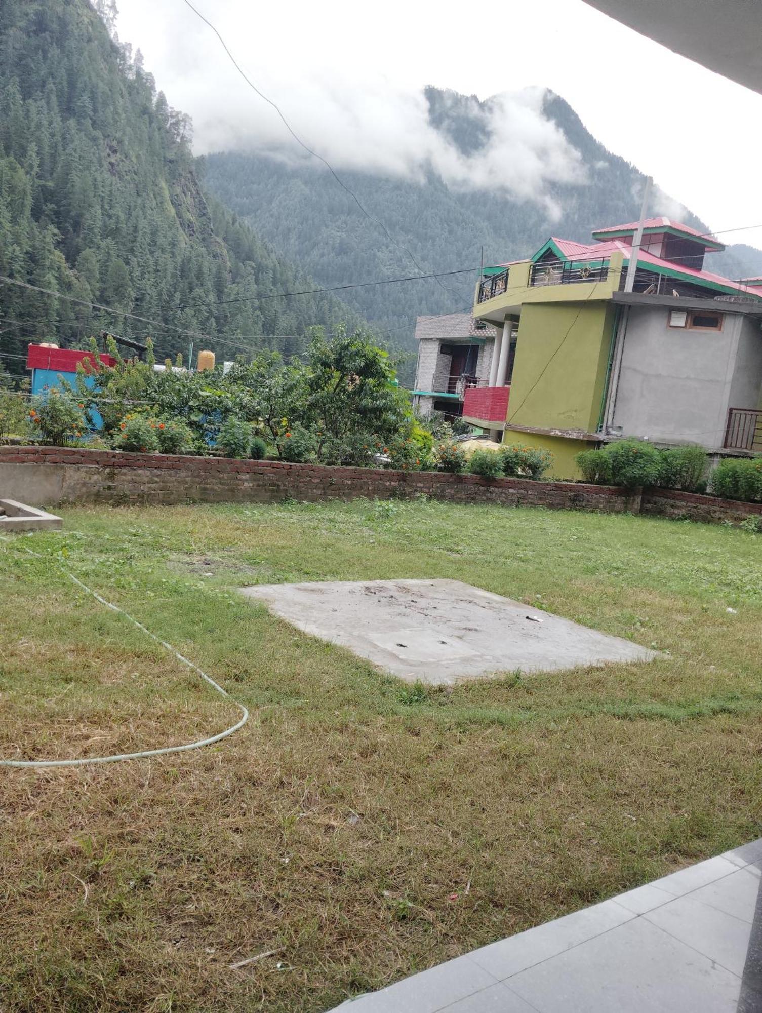 Dog N Hill Hotell Kasol Eksteriør bilde