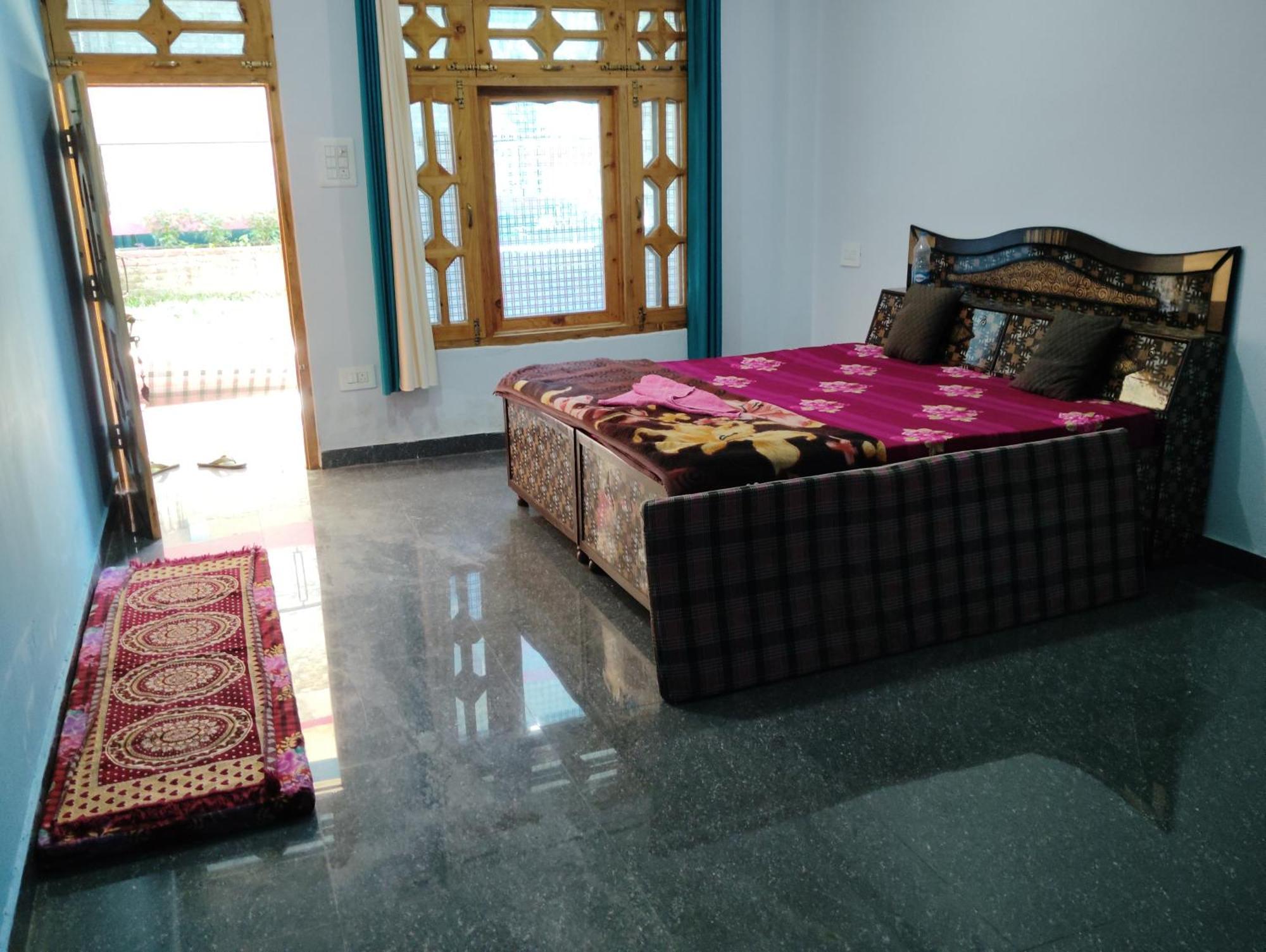 Dog N Hill Hotell Kasol Eksteriør bilde