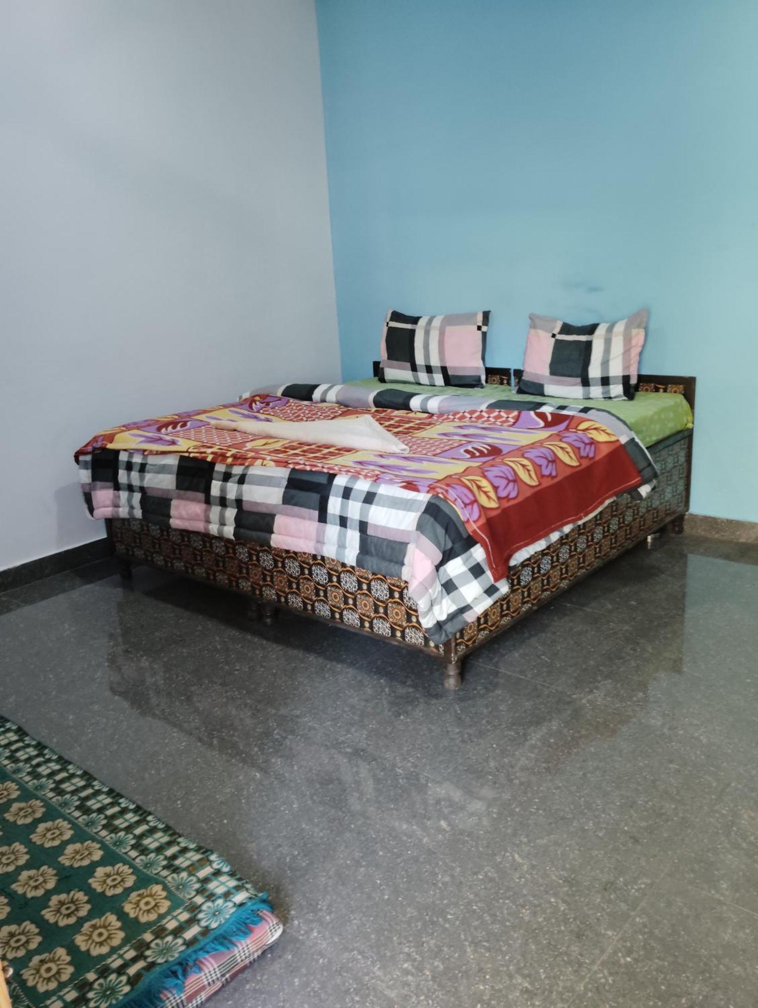 Dog N Hill Hotell Kasol Eksteriør bilde