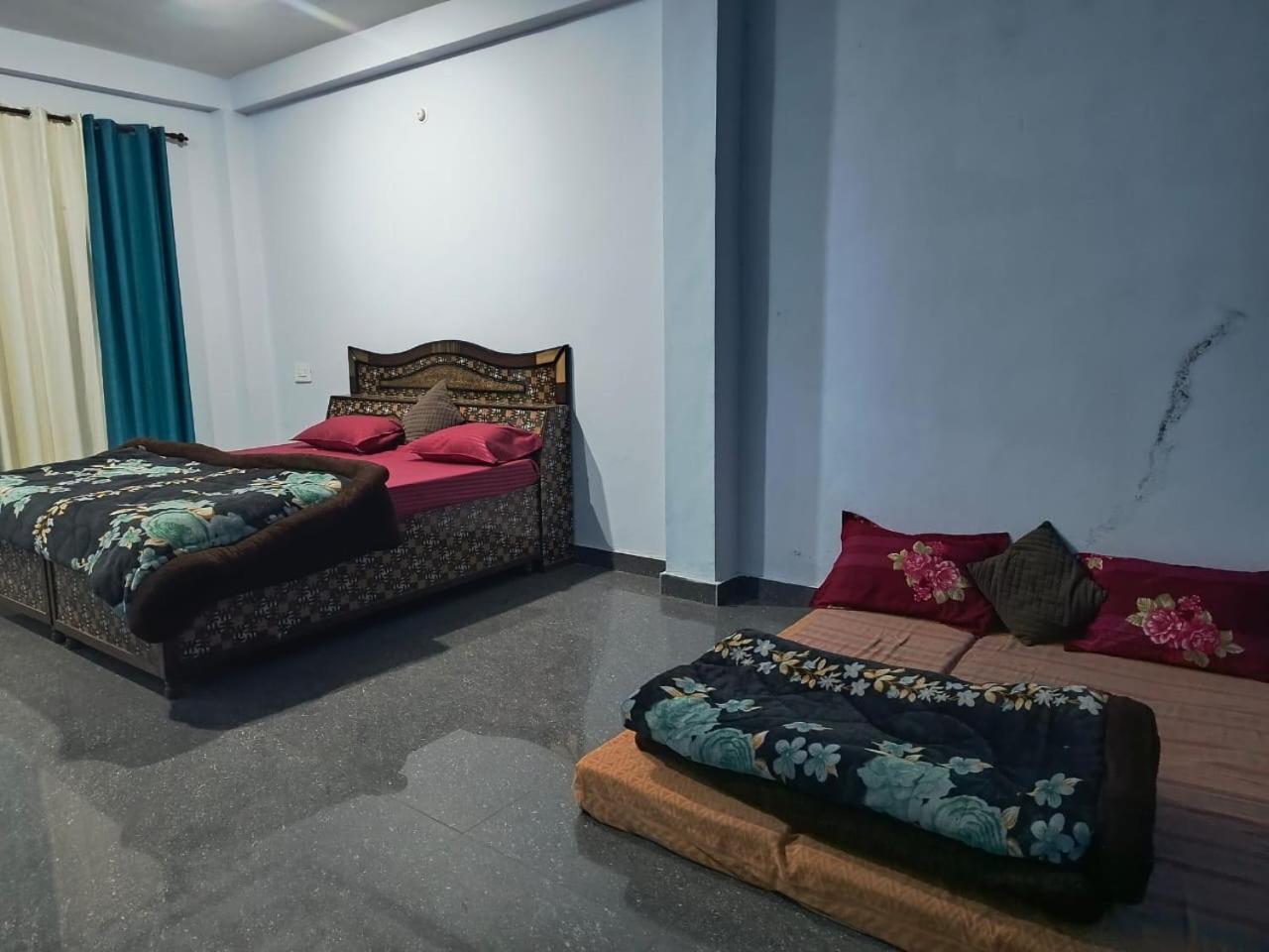 Dog N Hill Hotell Kasol Eksteriør bilde